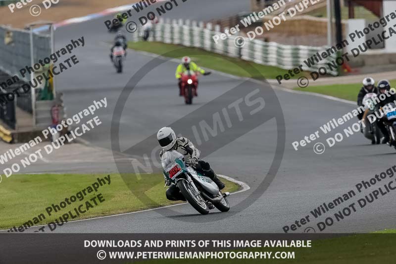 Vintage motorcycle club;eventdigitalimages;mallory park;mallory park trackday photographs;no limits trackdays;peter wileman photography;trackday digital images;trackday photos;vmcc festival 1000 bikes photographs